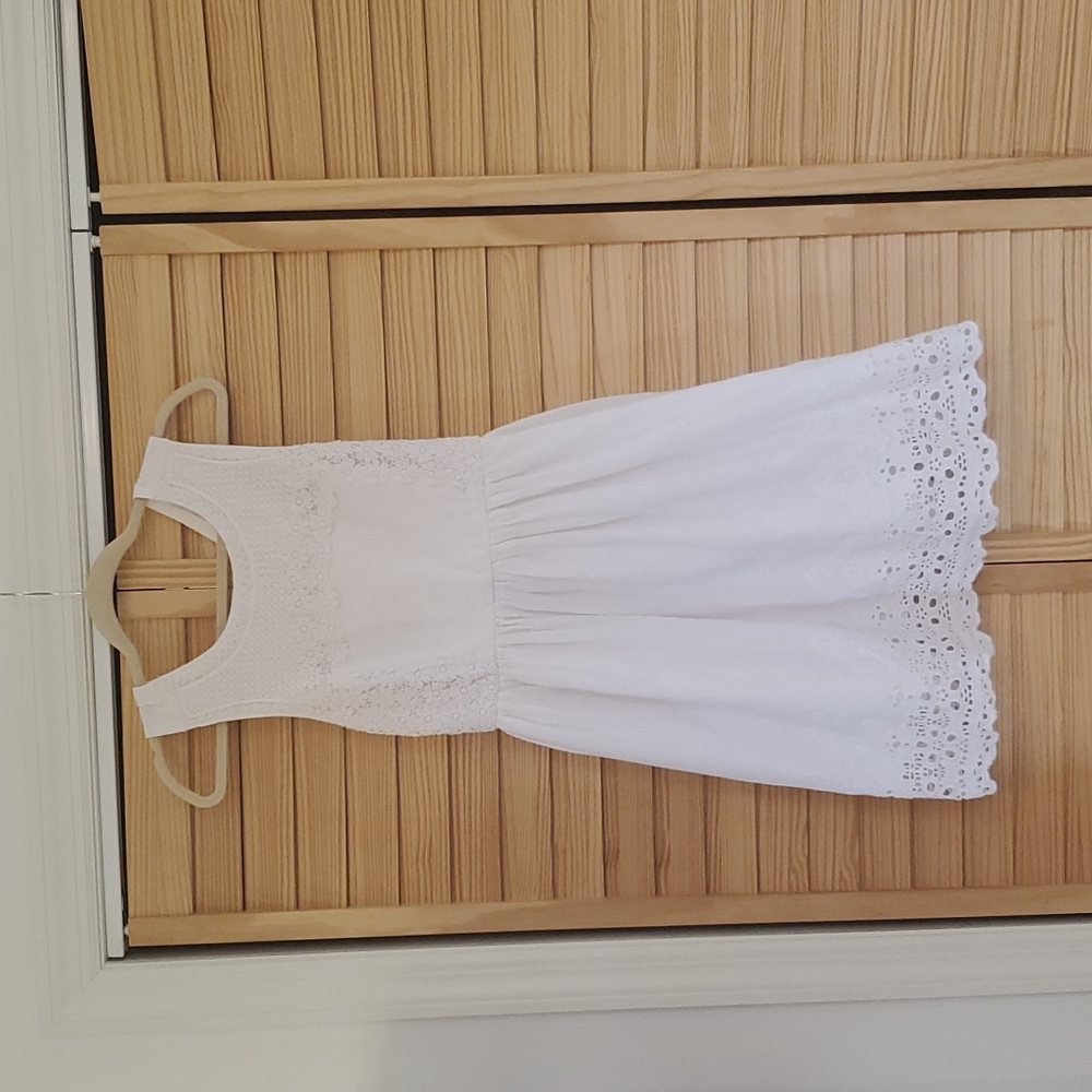 Esley white dress size m